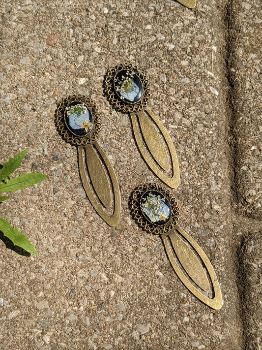 Blue hydrangea bookmarks