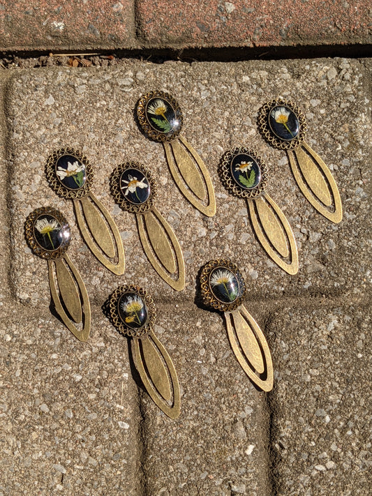 White daisies bookmark