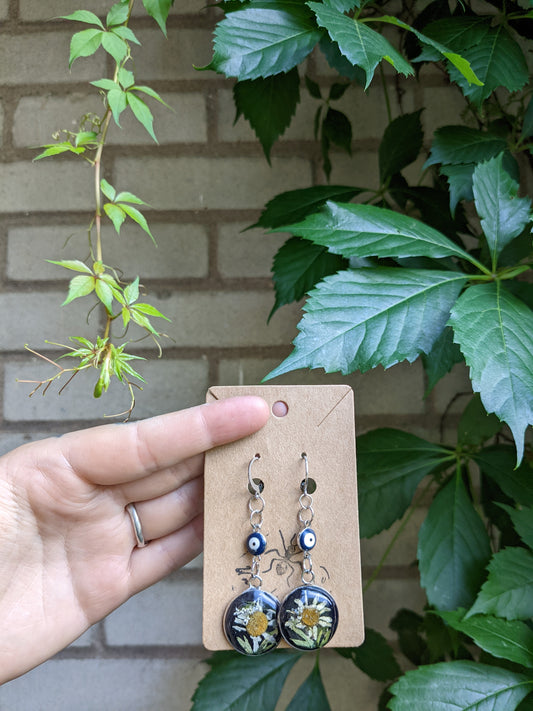 Stainless daisies